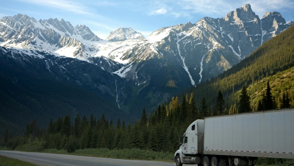 Buying Guide: Semi Truck Tires